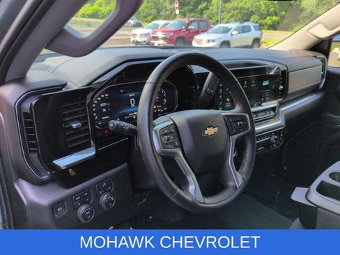 Certified 2024 Chevrolet Silverado 1500 LT AWD/4WD image 10