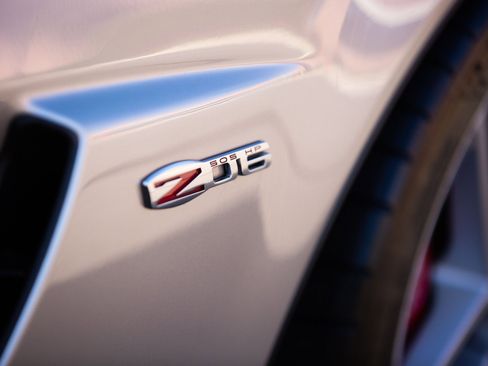 Used 2006 Chevrolet Corvette Z06 w/ Preferred Equipment Group image 7