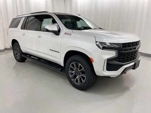 Certified 2023 Chevrolet Suburban Z71 w/ Luxury Package AWD/4WD image 1
