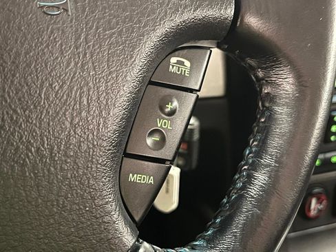 Used 2003 Ford Thunderbird RWD image 23