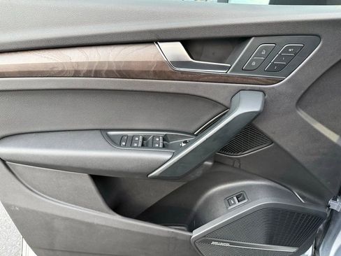 Used 2018 Audi Q5 2.0T Premium Plus w/ Premium Plus Package image 15