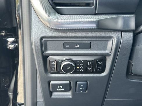 Used 2025 Ford F150 Raptor image 31