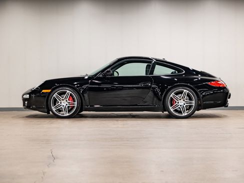 Used 2011 Porsche 911 Carrera S image 23