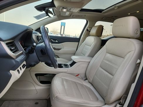 Used 2020 GMC Acadia Denali w/ Denali Ultimate Package image 13