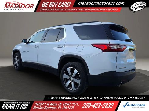Used 2020 Chevrolet Traverse LT w/ LT Premium Package FWD image 6