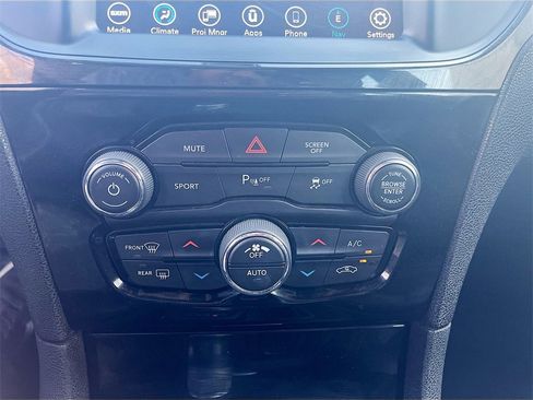 Used 2022 Chrysler 300 S image 16