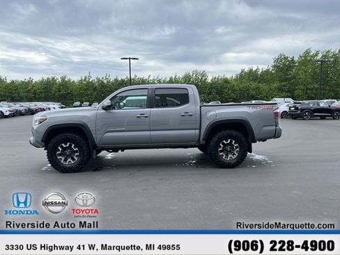 Used 2021 Toyota Tacoma TRD Off-Road AWD/4WD image 4