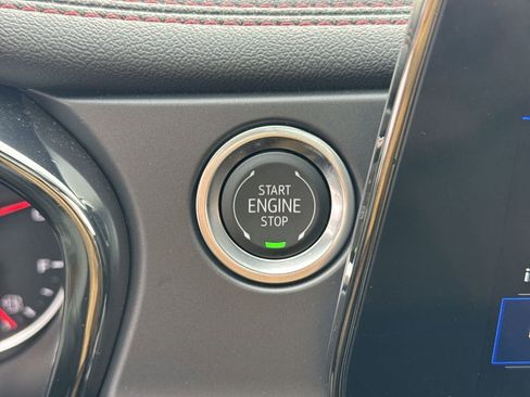 Used 2025 Chevrolet Blazer RS w/ Driver Confidence II Package image 17