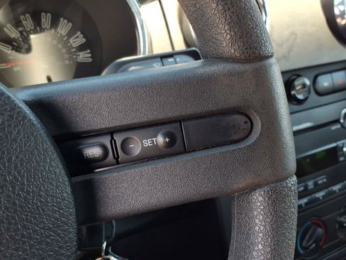 Used 2008 Ford Mustang GT RWD image 30