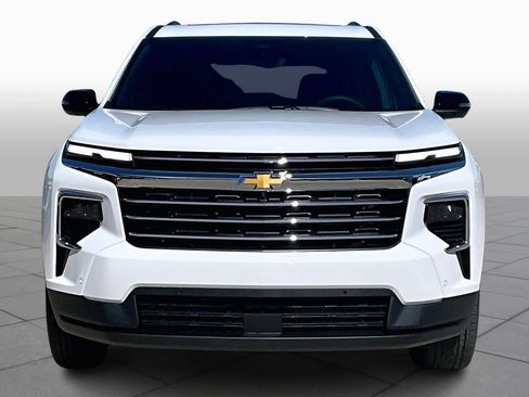 New 2026 Chevrolet Traverse LT w/ Enhanced Driving Package FWD image 4