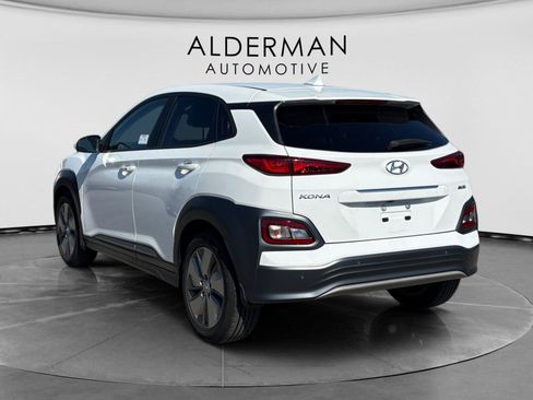 Used 2021 Hyundai Kona Ultimate w/ Cargo Package FWD image 3