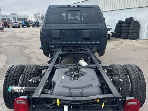 New 2026 RAM 5500 Tradesman AWD/4WD image 12