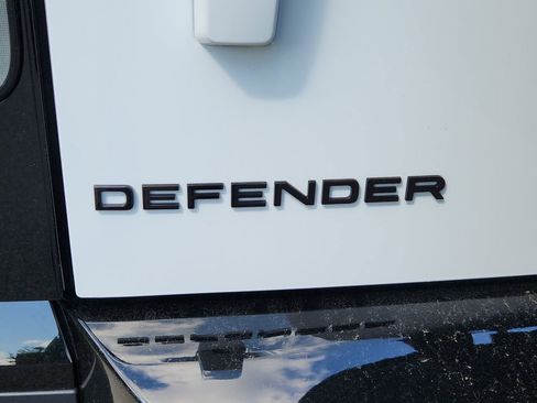 Used 2026 Land Rover Defender 110 S AWD/4WD image 14