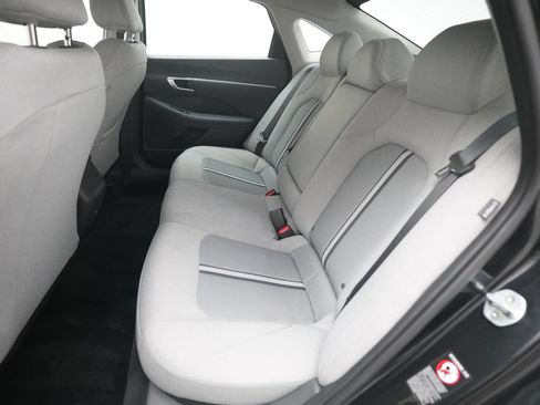 Used 2021 Hyundai Sonata SEL FWD image 15