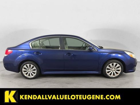 Used 2010 Subaru Legacy 2.5i Limited AWD/4WD image 6