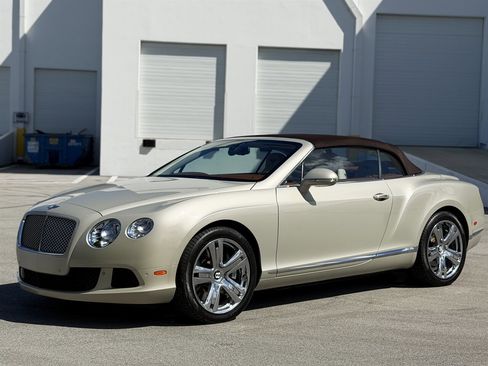 Used 2012 Bentley Continental GT w/ Convenience Specification Pkg image 31