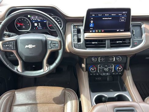 Used 2021 Chevrolet Suburban High Country w/ Premium Package AWD/4WD image 20