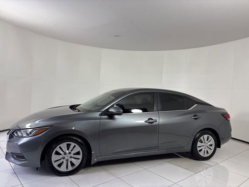 Used 2021 Nissan Sentra S image 2