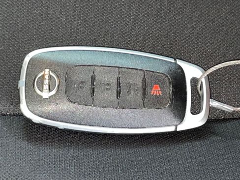 Used 2025 Nissan Sentra S image 22