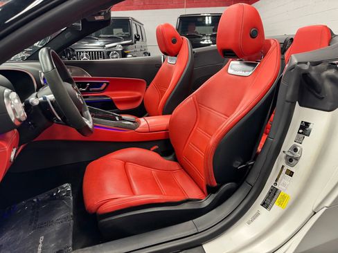 Used 2022 Mercedes-Benz SL 63 AMG 4MATIC image 27