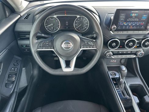 Used 2023 Nissan Sentra SV FWD image 18