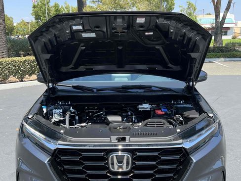 Used 2024 Honda CR-V EX-L image 42