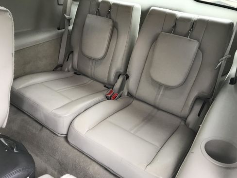 Used 2012 Lincoln MKT AWD/4WD image 20