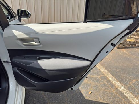Used 2023 Toyota Corolla LE FWD image 41