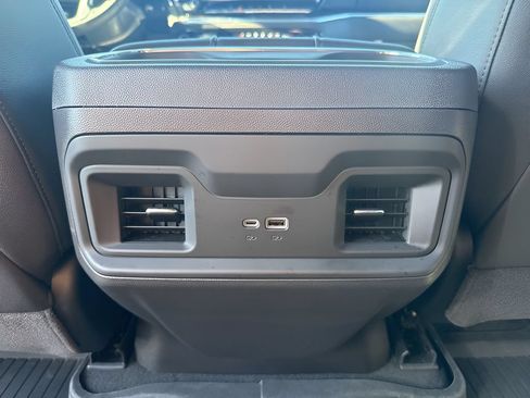 Used 2026 Chevrolet Silverado 1500 LT Trail Boss w/ Convenience Package II AWD/4WD image 13