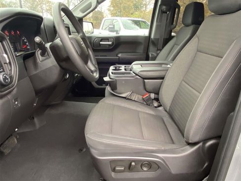 Used 2024 Chevrolet Silverado 1500 Custom Trail Boss w/ Turbomax Blackout Package image 14