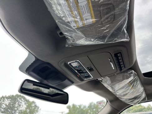 New 2025 Ford F250 Platinum w/ Platinum Plus Package image 40