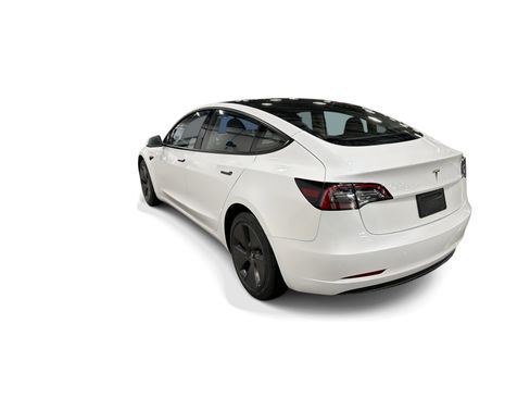 Certified 2023 Tesla Model 3 Standard Range RWD image 4
