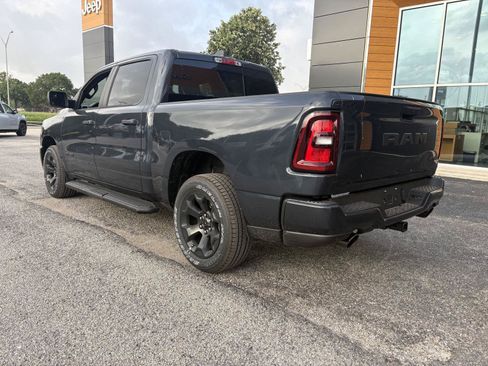 New 2026 RAM 1500 Express AWD/4WD image 5
