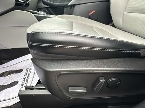 Certified 2023 Ford Escape Platinum image 8