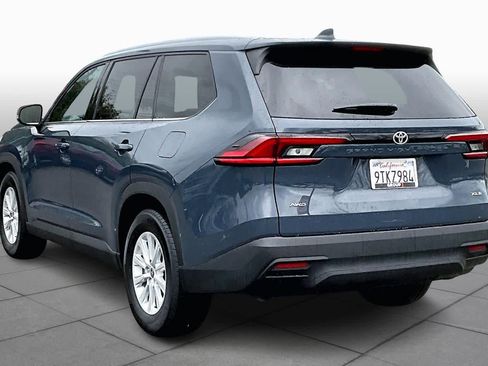 Certified 2025 Toyota Grand Highlander XLE image 11