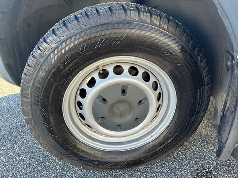 Used 2021 Mercedes-Benz Sprinter 3500 image 37