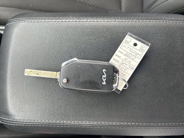 Certified 2024 Kia Sportage LX FWD image 40