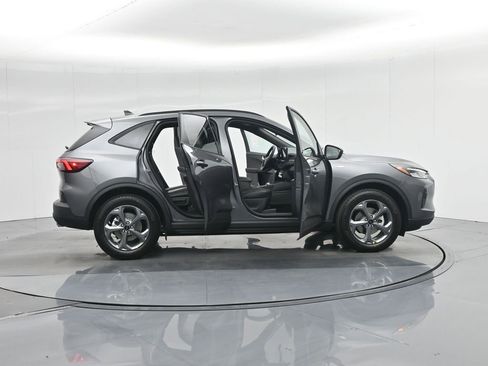 New 2025 Ford Escape ST-Line w/ Tech Pack #1 image 4