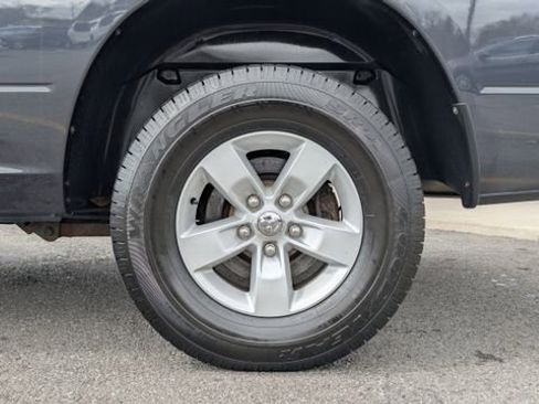 Used 2018 RAM 1500 Express AWD/4WD image 9