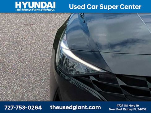 Certified 2023 Hyundai Elantra SEL w/ Convenience Package FWD image 9