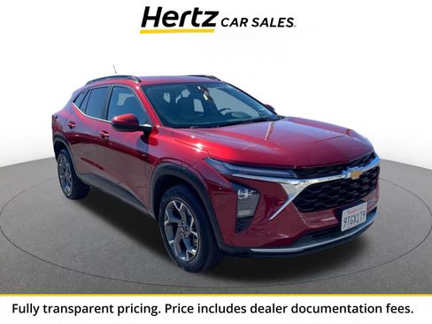 Used 2025 Chevrolet Trax LT w/ LT Convenience Package FWD image 1