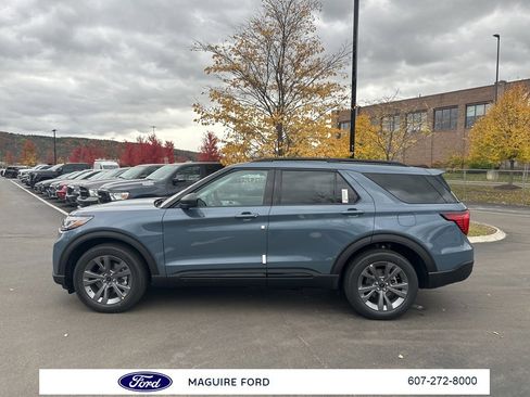 New 2026 Ford Explorer Active w/ Active Comfort Package image 8