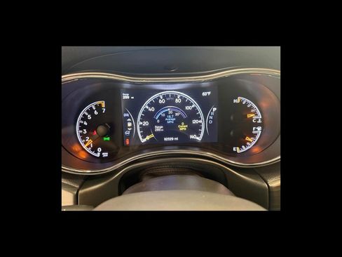 Used 2021 Jeep Grand Cherokee Limited AWD/4WD image 15