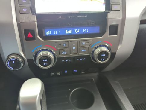 Used 2020 Toyota Tundra Limited w/ Limited Premium Package AWD/4WD image 30