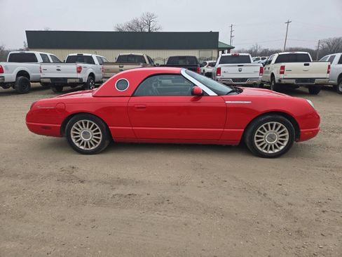 Used 2005 Ford Thunderbird RWD image 7