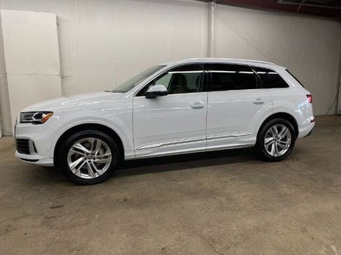Used 2020 Audi Q7 3.0T Premium Plus image 1