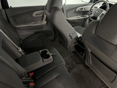 Used 2012 Chevrolet Traverse LS FWD image 23