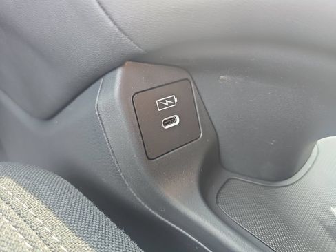New 2027 Honda HR-V LX image 22
