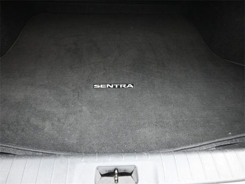 Used 2024 Nissan Sentra SV image 10