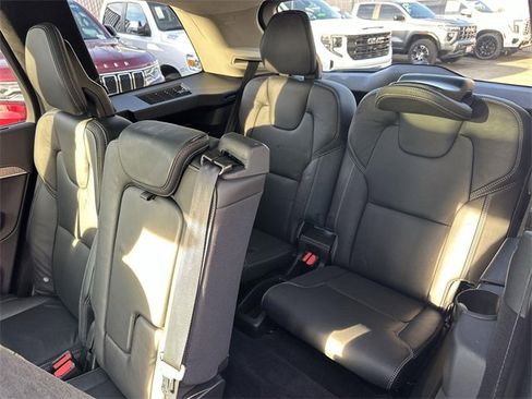 Used 2023 Volvo XC90 T8 Ultimate w/ Lounge Package image 42